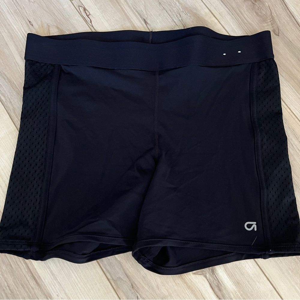 GAP Gapfit black compression shorts g-fast L